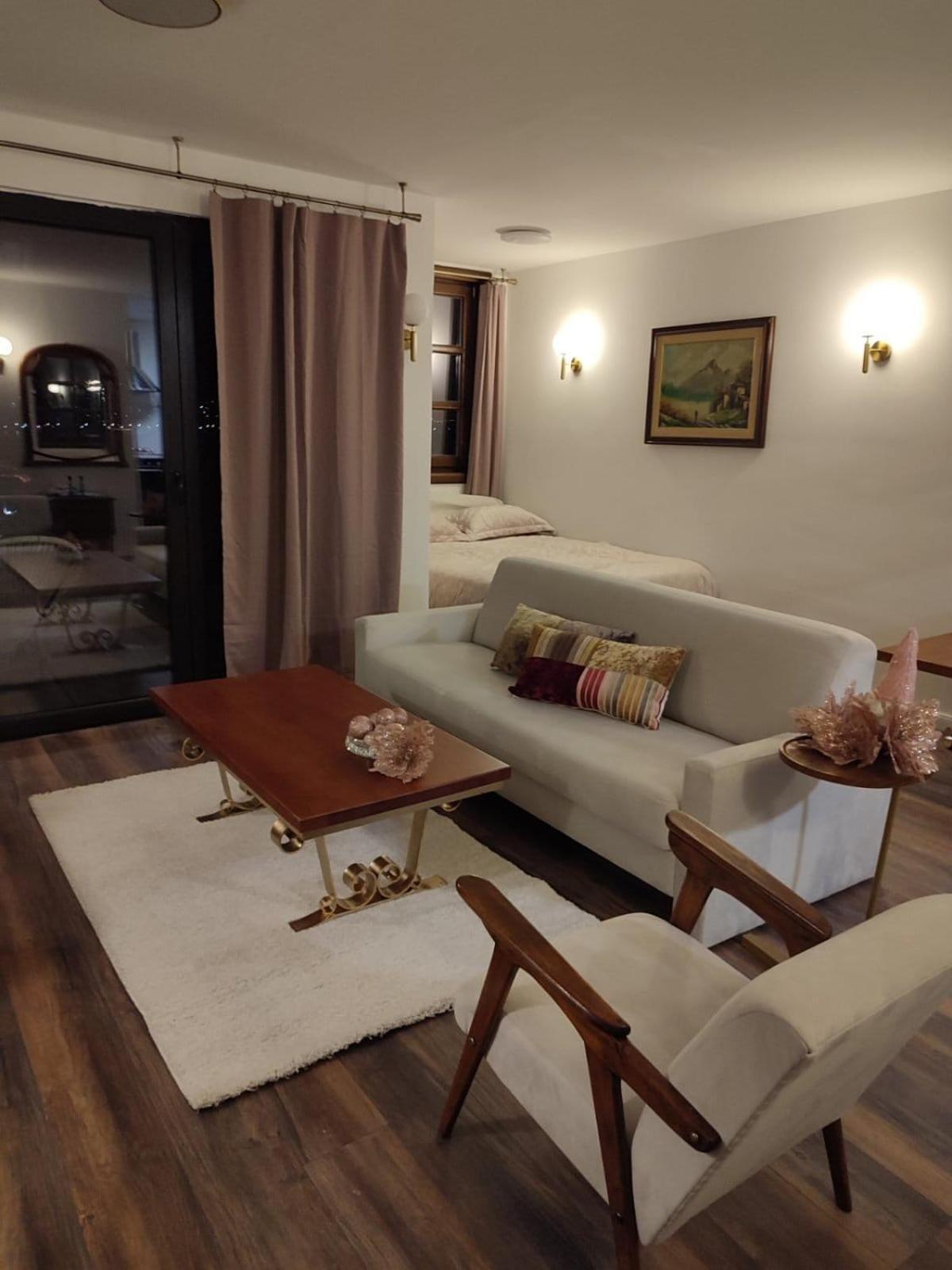Jovevi Apartments أوهغيد المظهر الخارجي الصورة